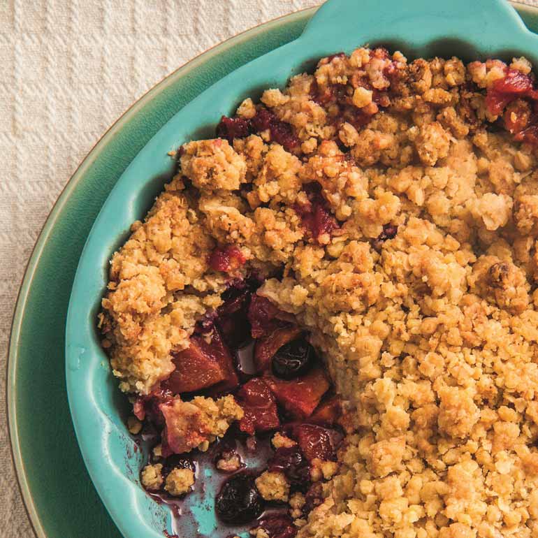 Appelcrumble met blauwe bessen