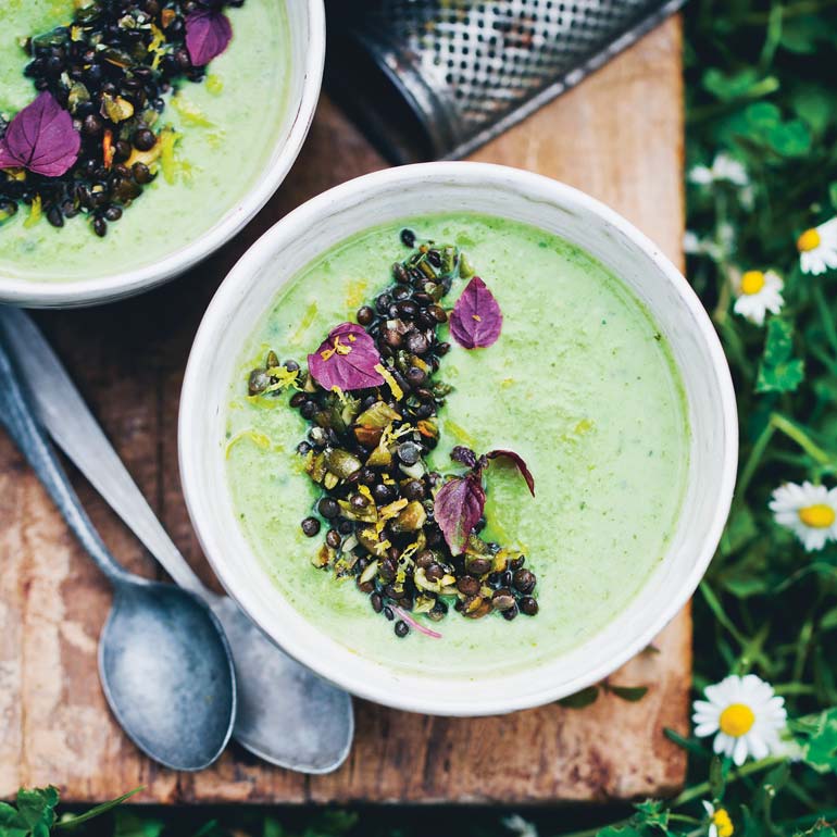 Erwtjes-broccolisoep met munt