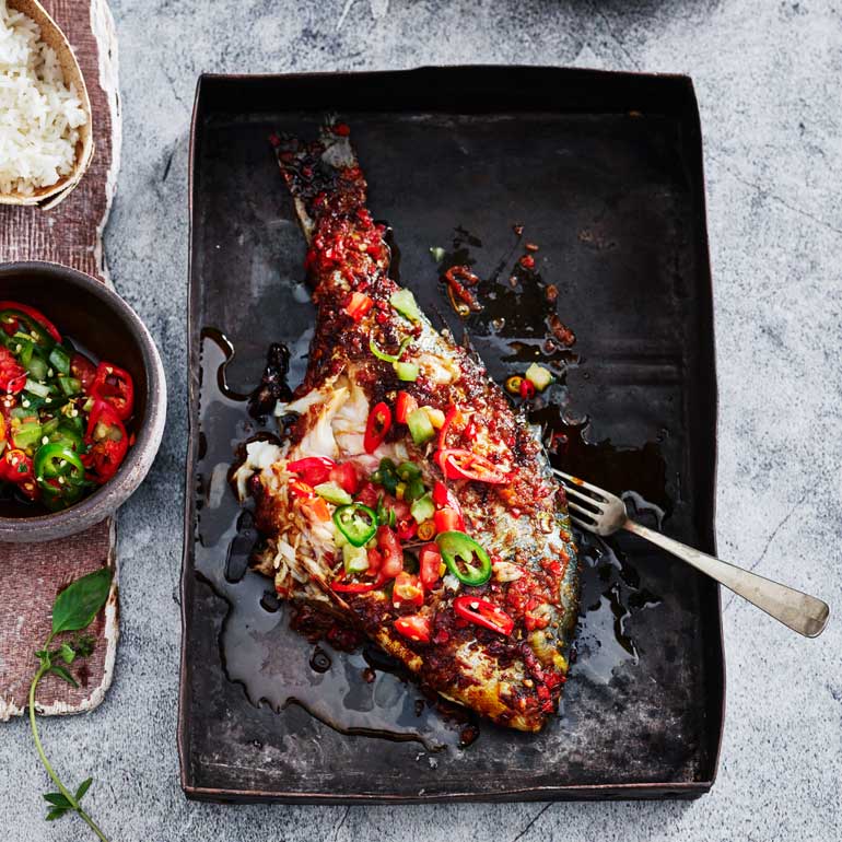 Gebakken dorade met verse tomatensambal