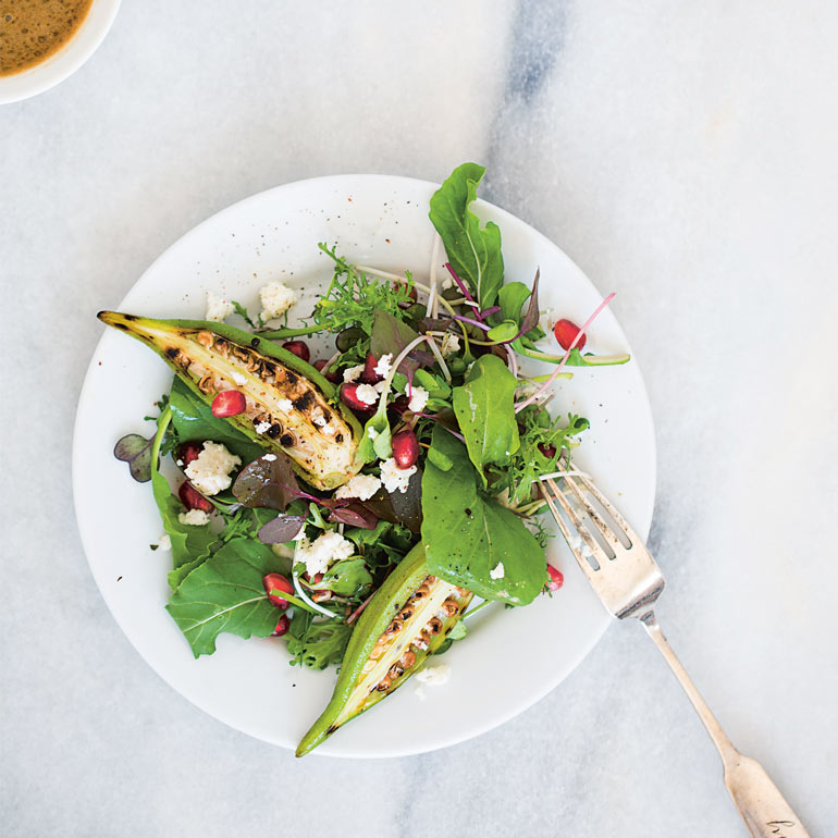 Groene salade met geitenkaas & okra