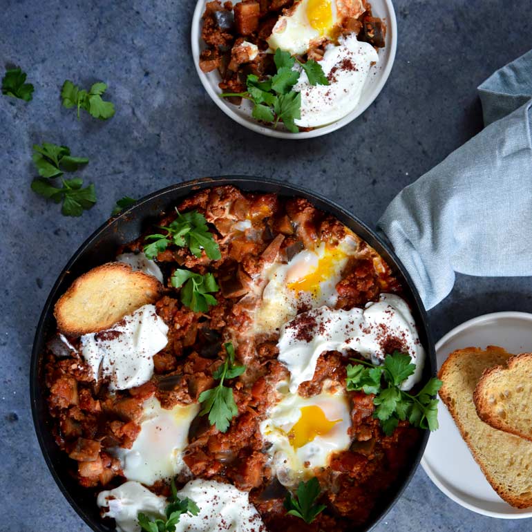 aubergine-shakshuka met vega fijngehakt