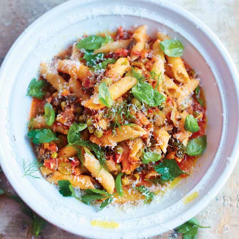 Penne met lentegroente-ragu