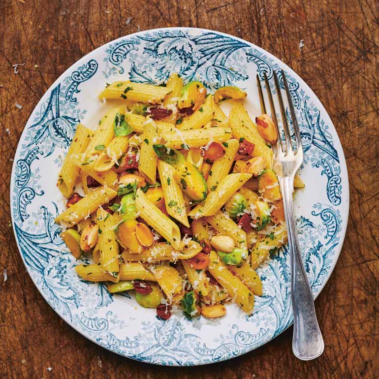 Penne met spruitjes & chorizo 