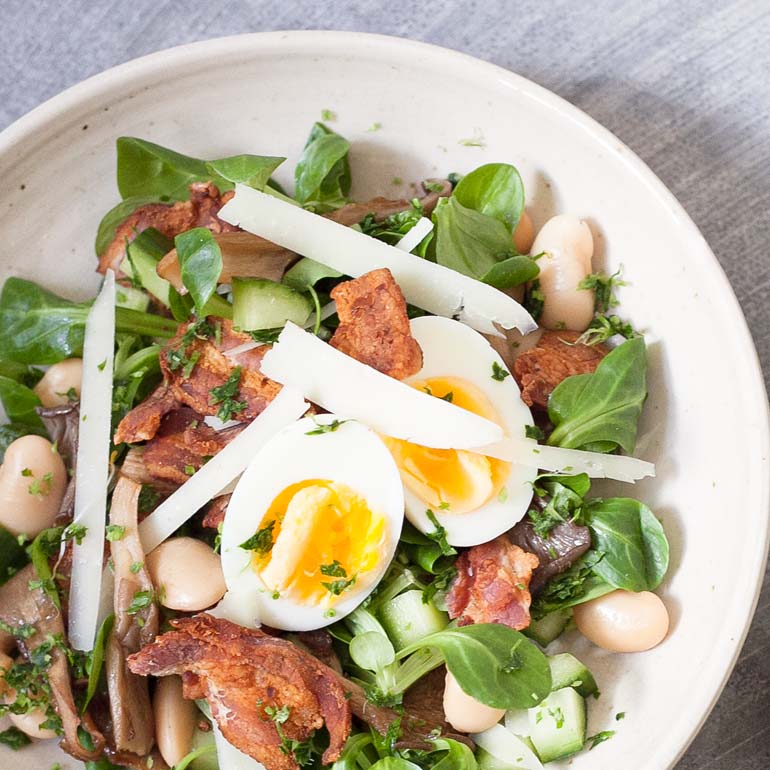 Salade veldsla met gerookte buikspek