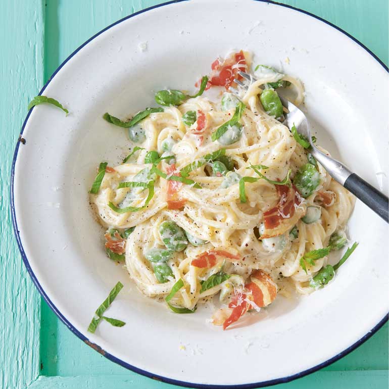 Romige pasta met tuinbonen