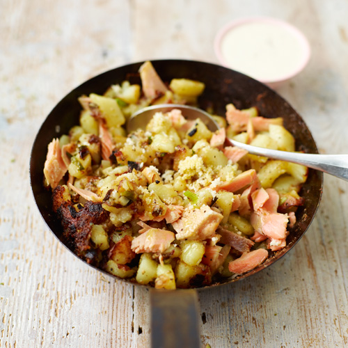 Aardappel-schotel met gerookte forel  