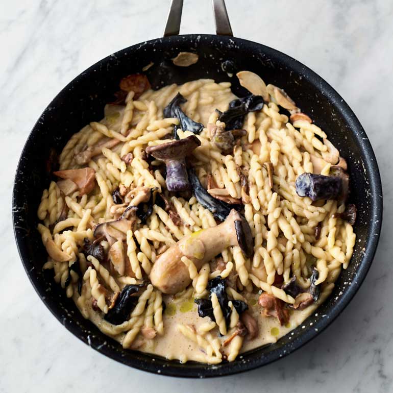 Pasta met romige paddenstoelen