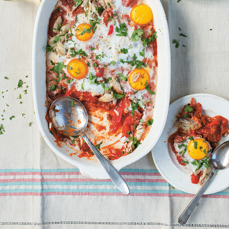 Shakshuka met gerookte makreel