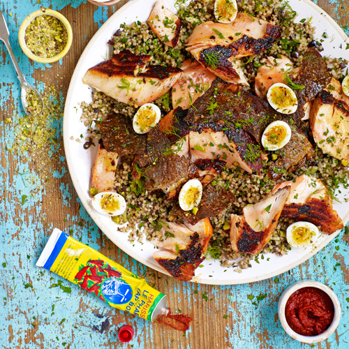 Zalm met quinoa en kwarteleitjes