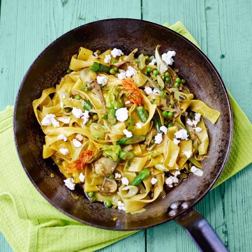 Groentetagliatelle met ‘Punchy’ kip