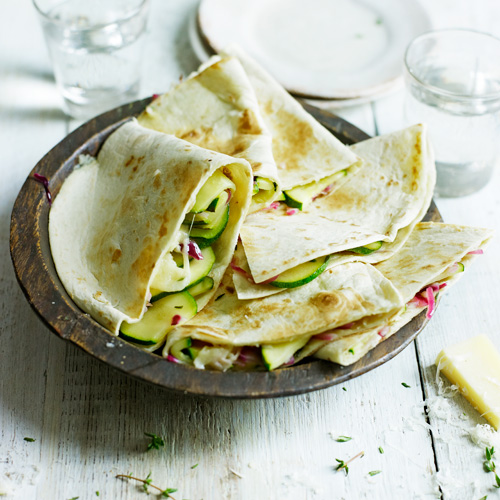 Quesadilla’s met courgette & gruyère