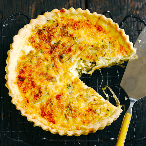 Romige quiche met ui, tijm & gruyère