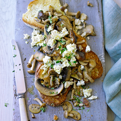 Bruschetta met paddenstoelen