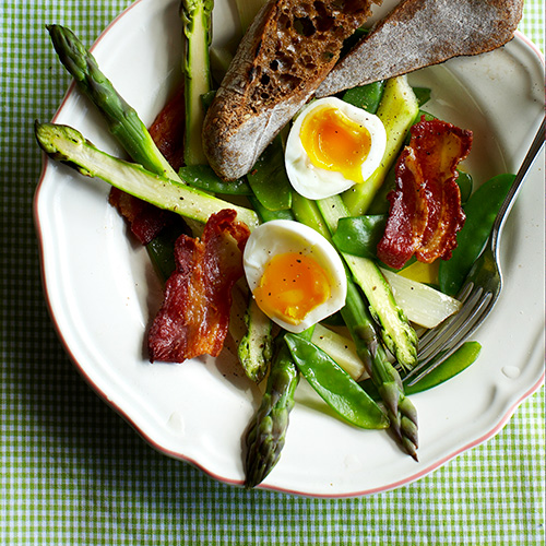 Peultjessalade met groene asperges