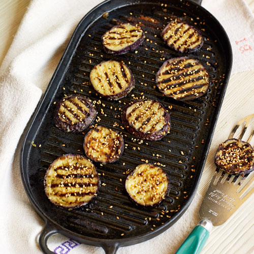 Gegrilde aubergines met tahin