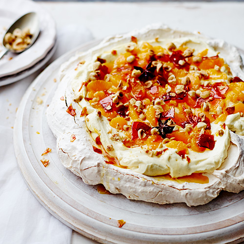 Pavlova met clementines