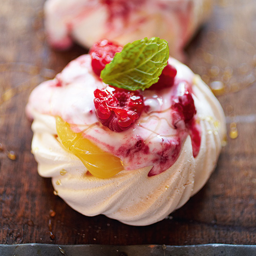 Meringues met curd & frambozen