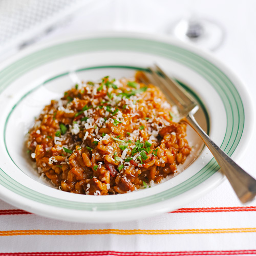 Risotto met tomaat, wijn en chorizo