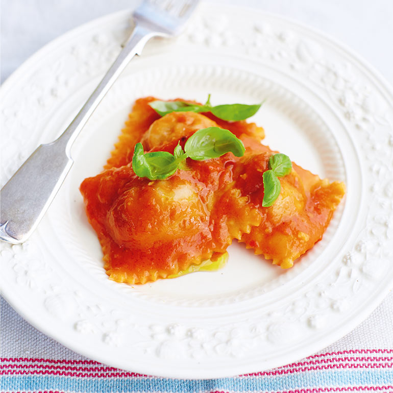 Ravioli bolognese met basilicum