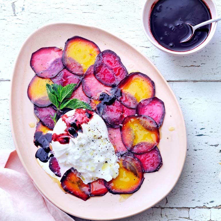 Bietencarpaccio met burrata