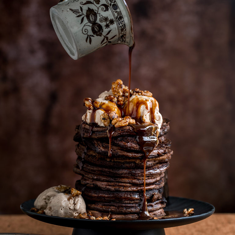 Chocolade pancakes met pumpkin-spice ijs