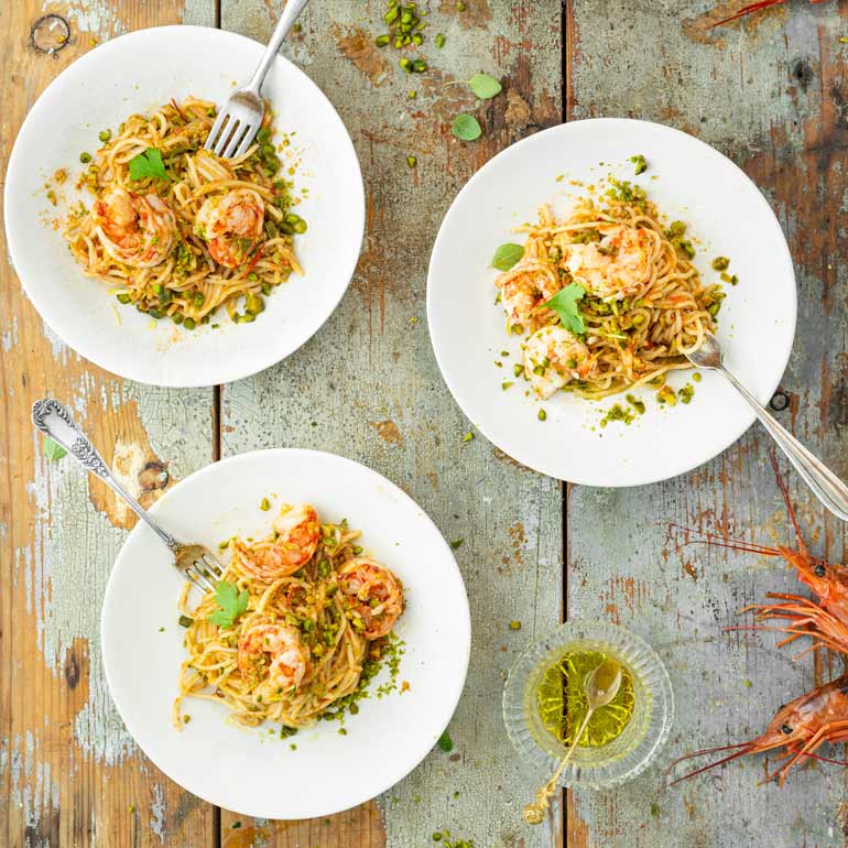 Spaghetti met garnalen en pistachepesto