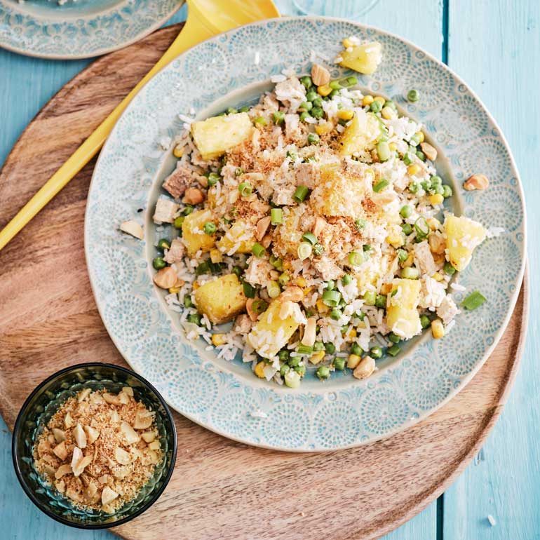 Luau ananasrijst met tofu, kokos & macadamianoten