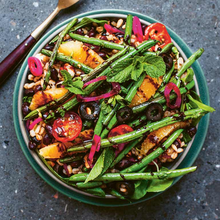 Salade met gegrilde sperziebonen