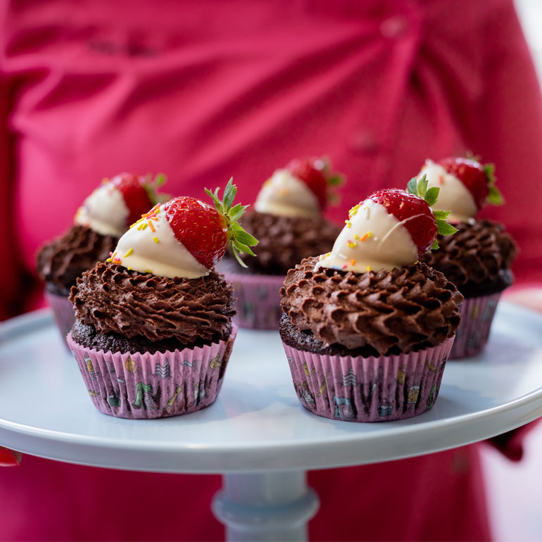 Chocolate cupcakes met chocolade topping