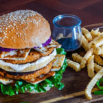 Vega burger met halloumi